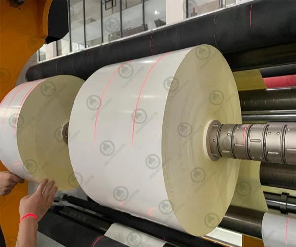 El diverso mundo del papel de etiqueta autoadhesiva común