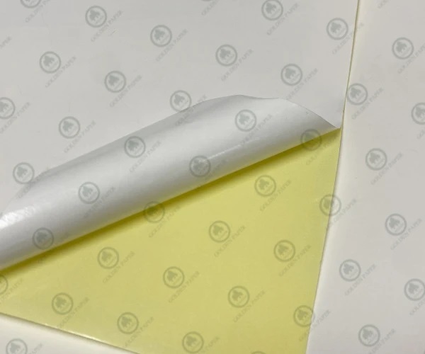 Características únicas de papel de vidrio de color