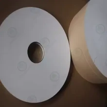 Papel de regalo de paja