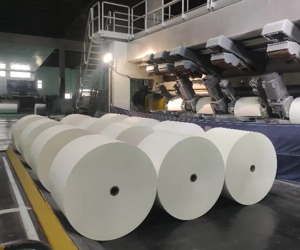 El mercado de papel de embalaje de Asia ve un fuerte aumento de precios en noviembre de 2025